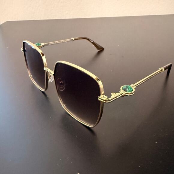Le Specs x Missoma Aquarius Sphere Sunglasses - Gold and Black main image 4